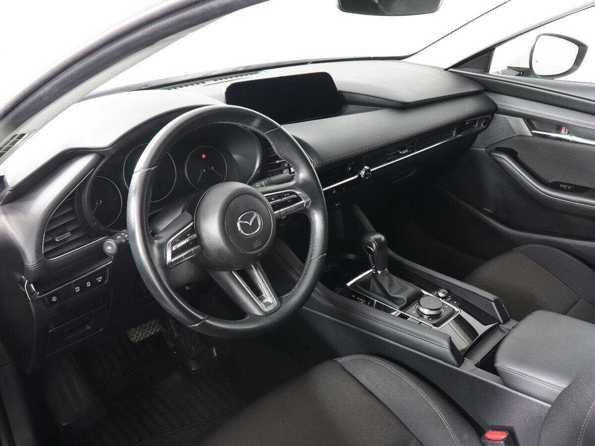 Mazda 3 с пробегом — 2022 год. Фото: #8