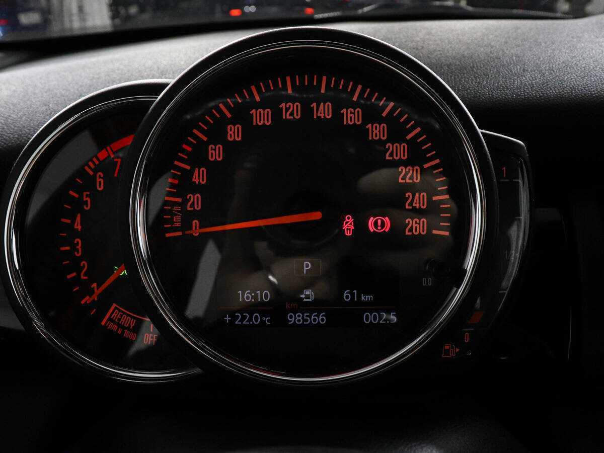 Mini Hatch с пробегом — 2019 год. Фото: #10