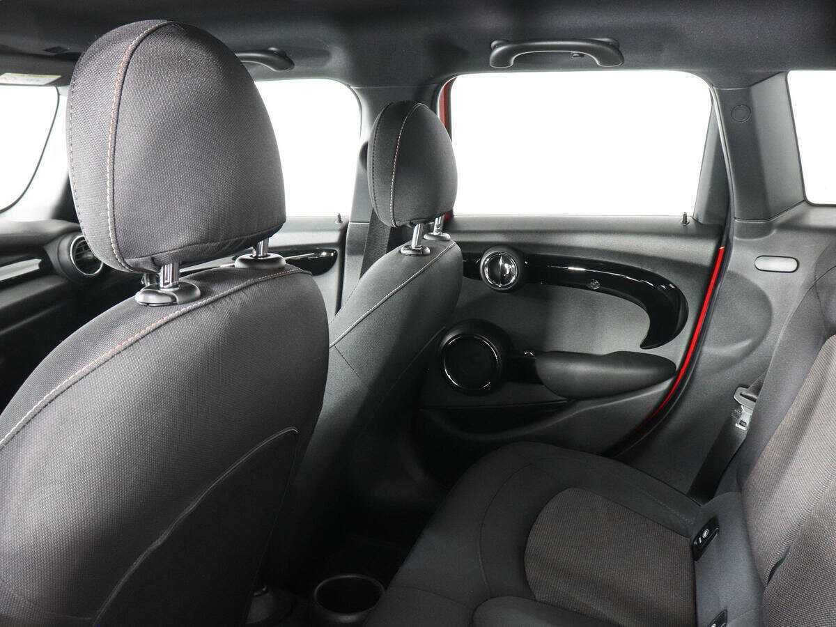Mini Hatch с пробегом — 2019 год. Фото: #11