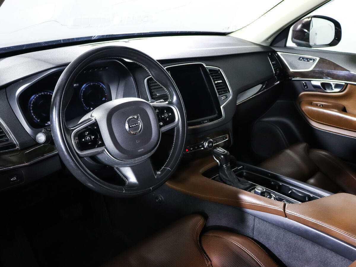 Volvo XC90 с пробегом — 2017 год. Фото: #13