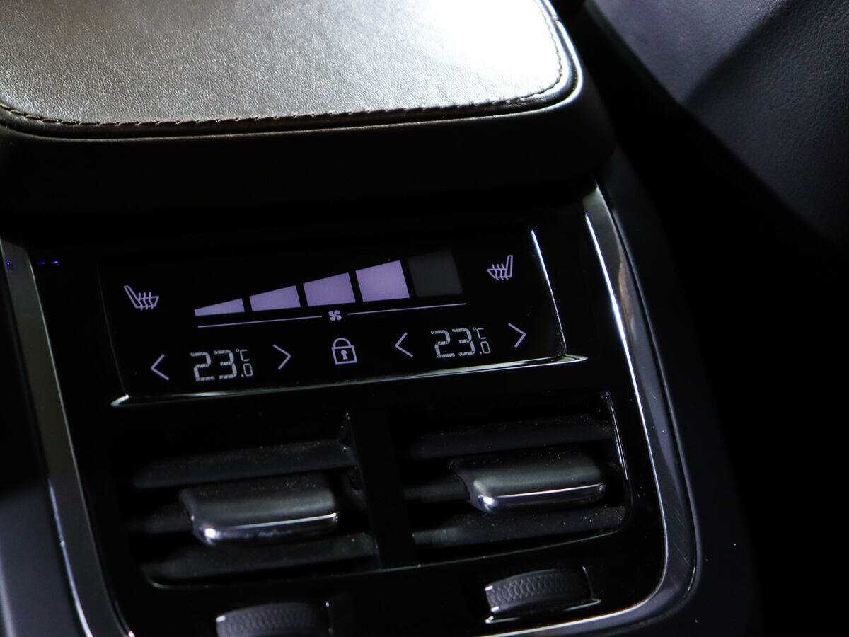 Volvo XC90 с пробегом — 2017 год. Фото: #14