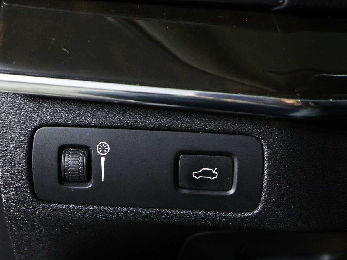 Volvo XC90 с пробегом — 2017 год. Фото: #17