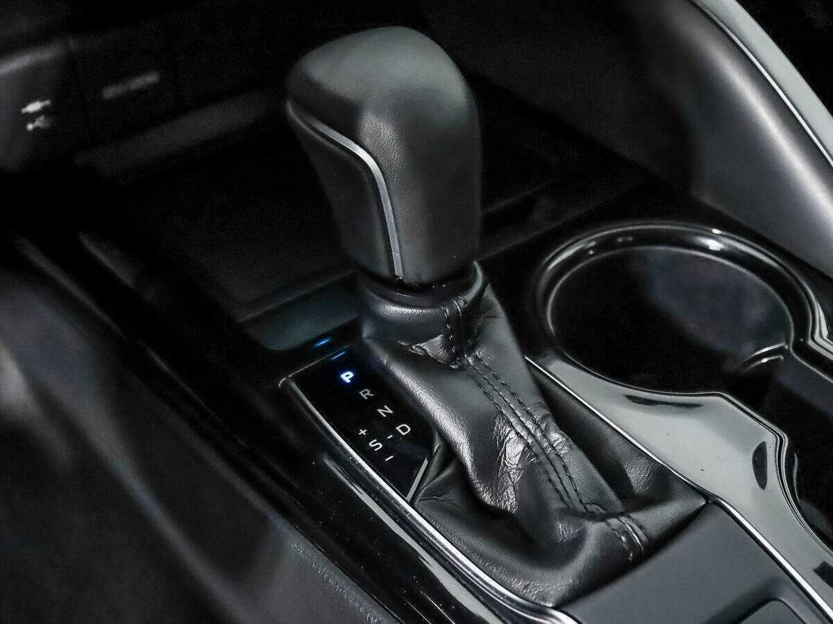 Toyota Camry с пробегом — 2021 год. Фото: #9