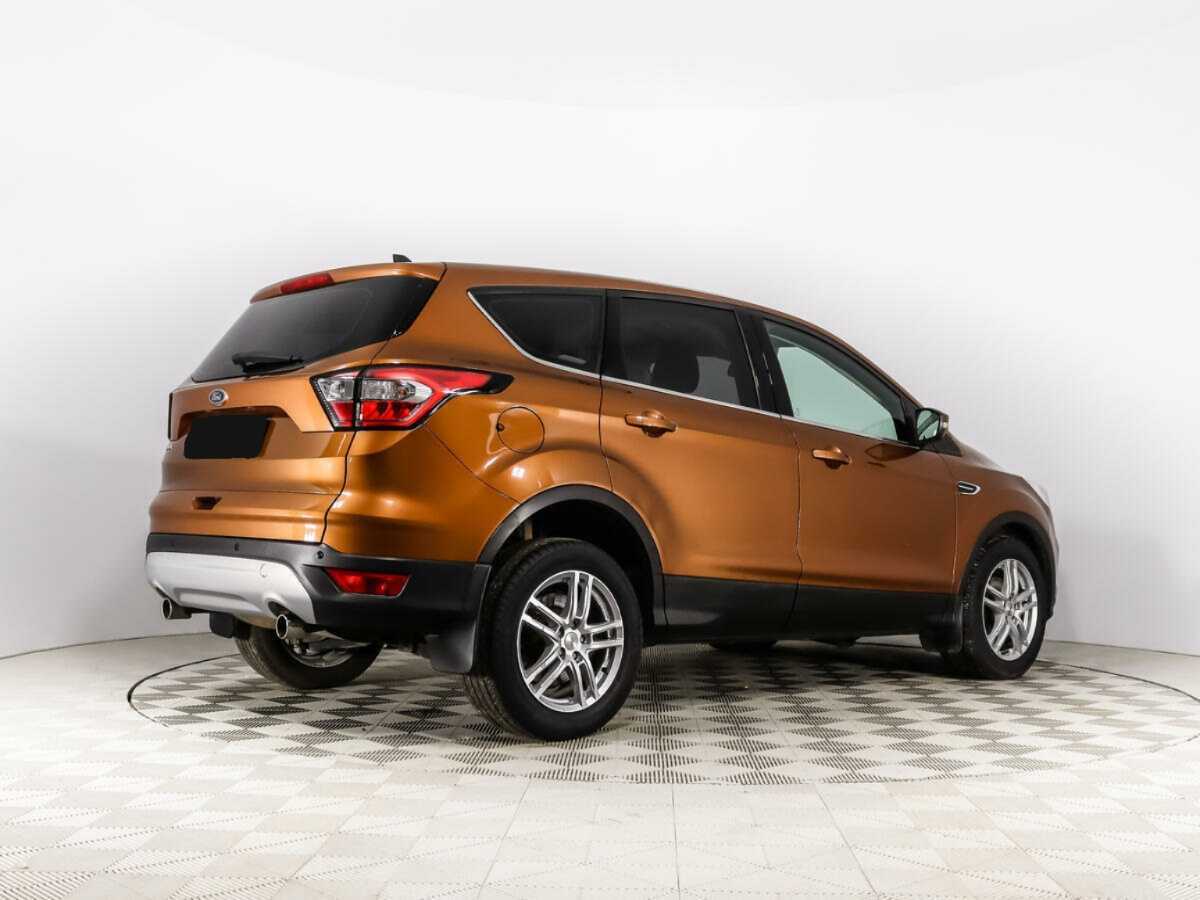 Ford Kuga с пробегом — 2017 год. Фото: #4