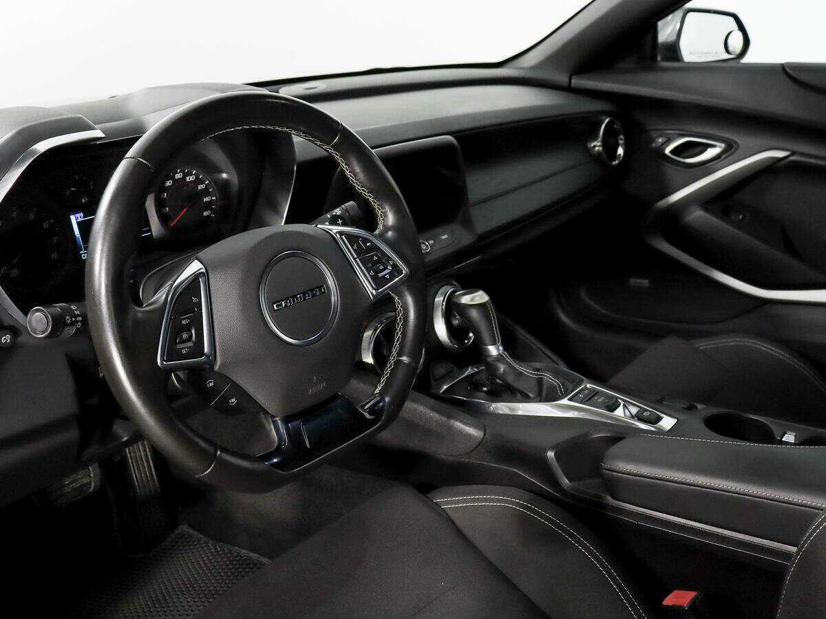 Chevrolet Camaro с пробегом — 2016 год. Фото: #7