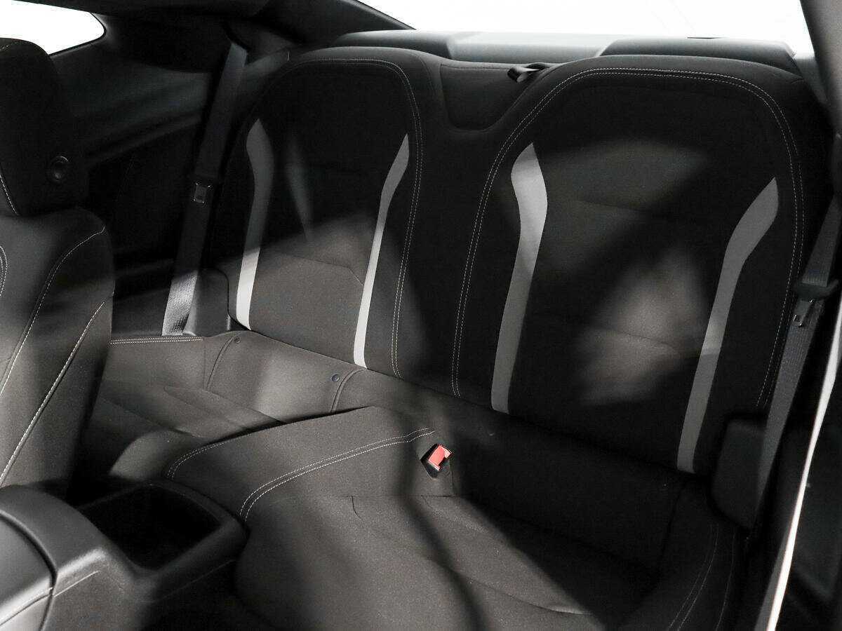 Chevrolet Camaro с пробегом — 2016 год. Фото: #8