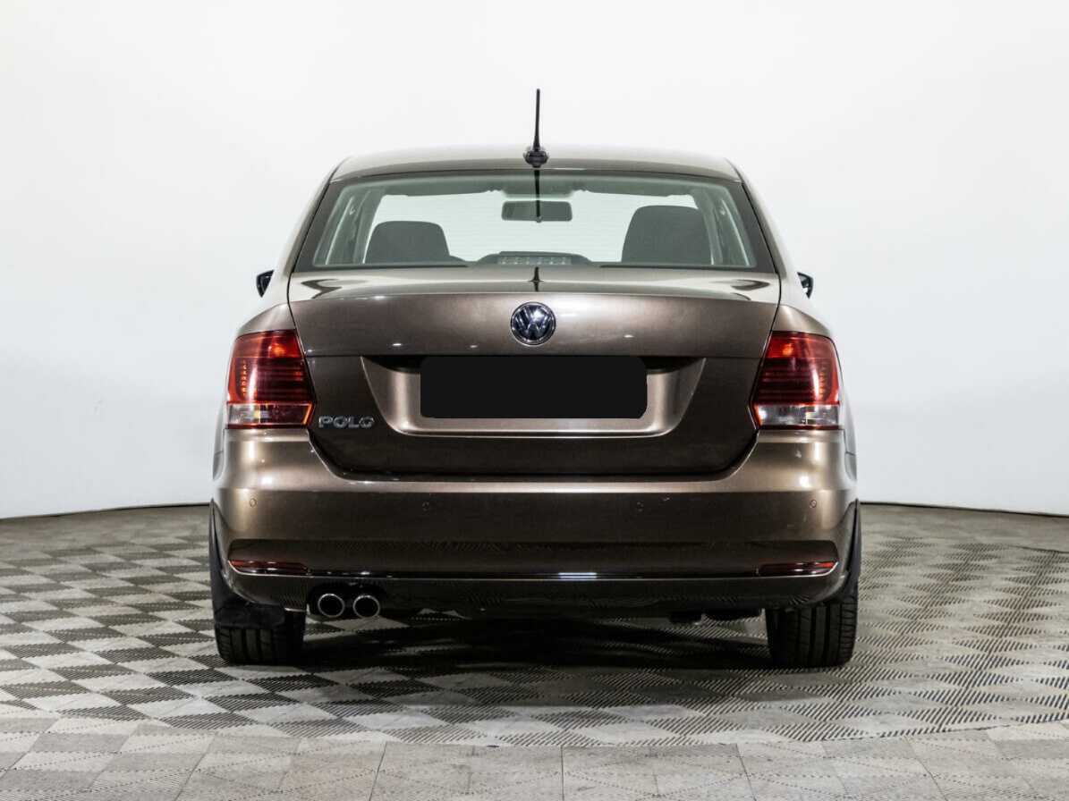 Volkswagen Polo с пробегом — 2018 год. Фото: #5