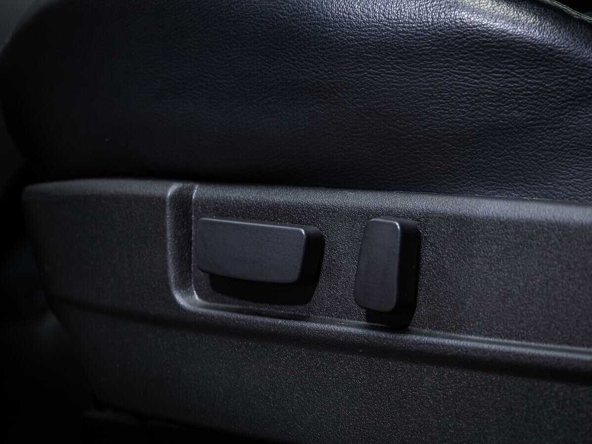 Mitsubishi Pajero Sport с пробегом — 2015 год. Фото: #13