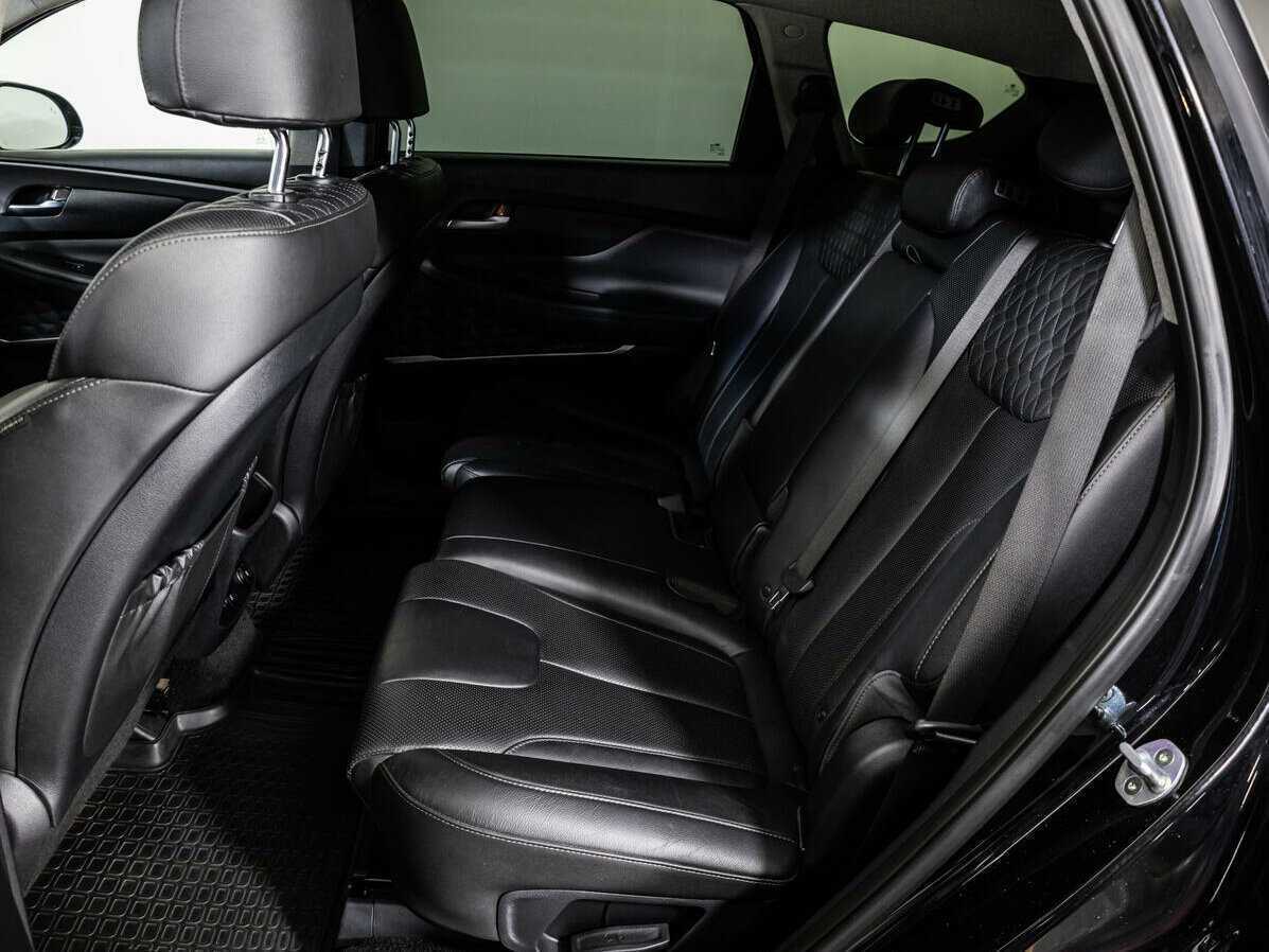 Hyundai Santa Fe с пробегом — 2019 год. Фото: #7
