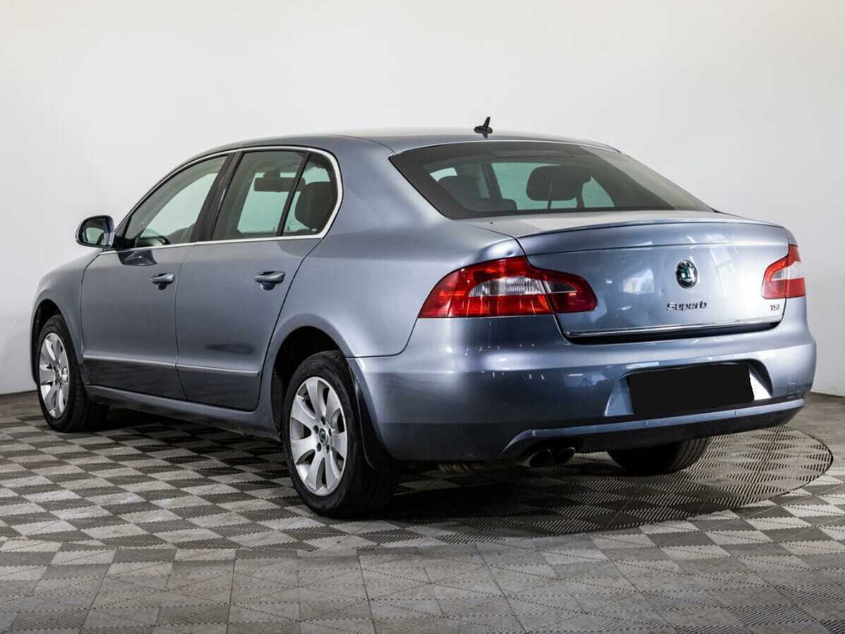 Skoda Superb с пробегом — 2010 год. Фото: #5