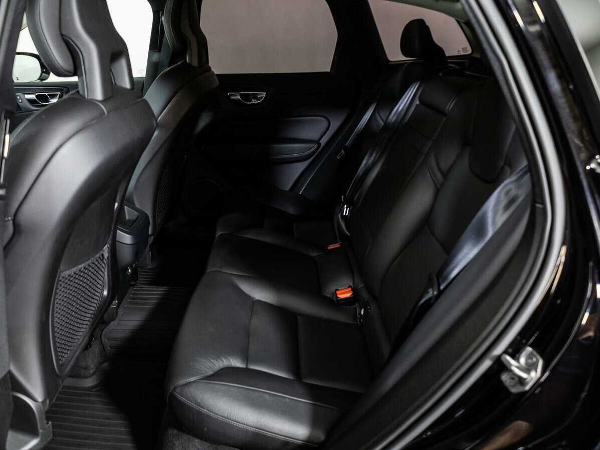 Volvo XC60 с пробегом — 2018 год. Фото: #7