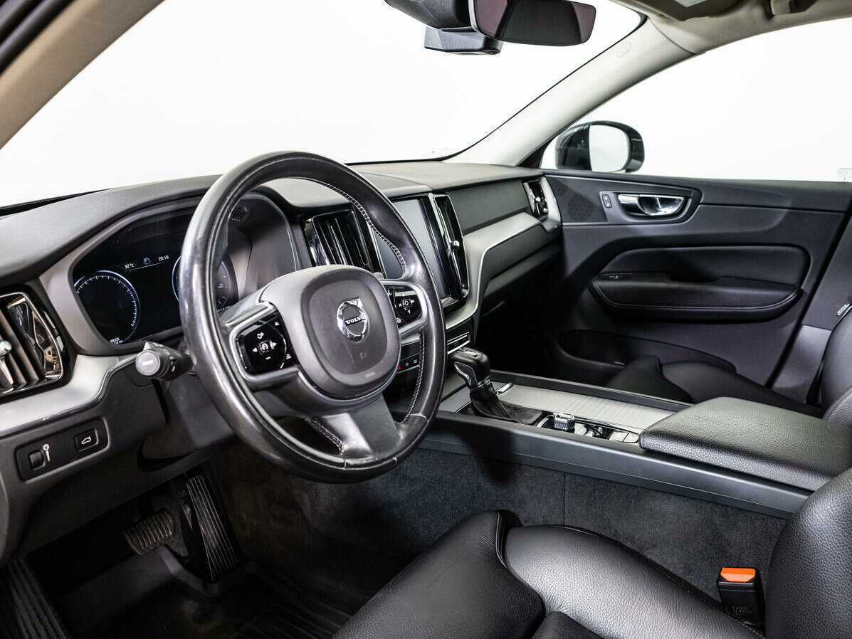 Volvo XC60 с пробегом — 2018 год. Фото: #8