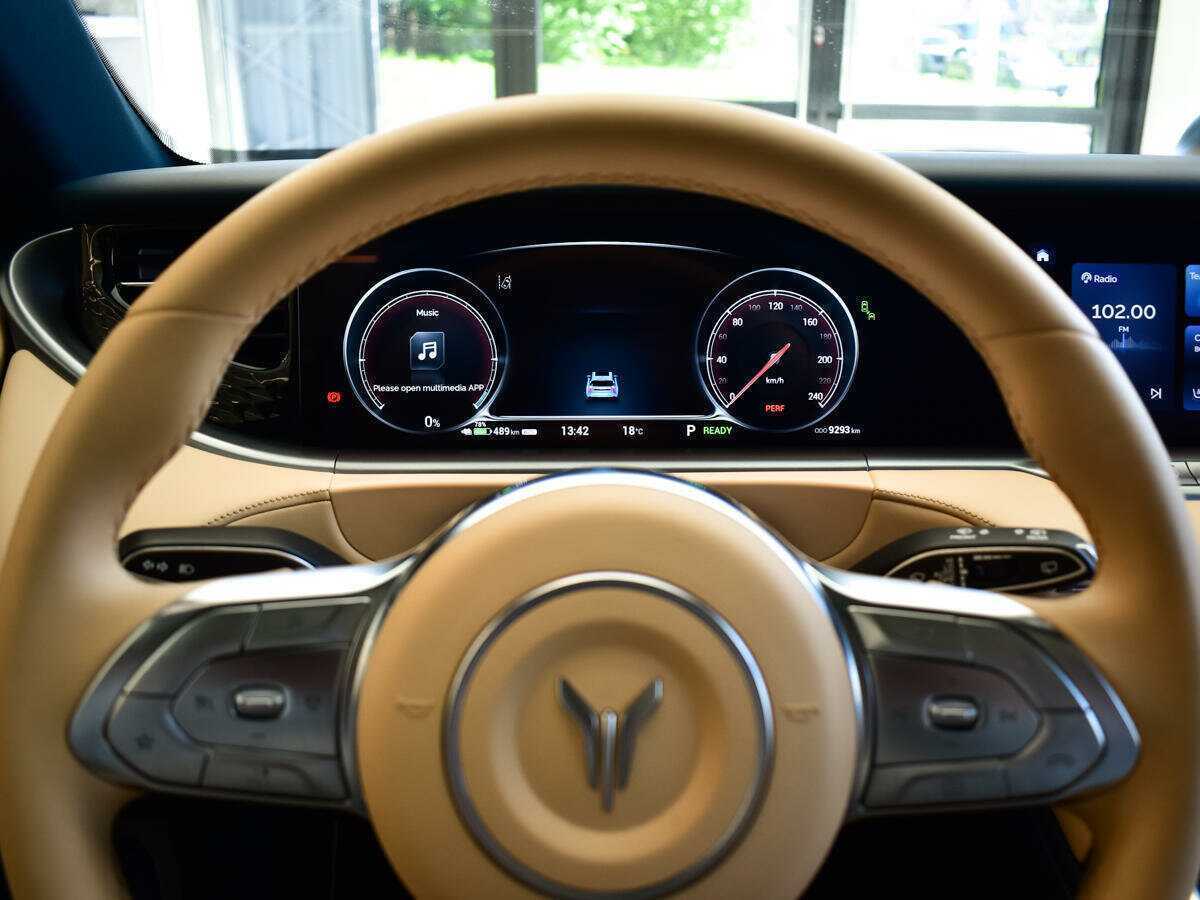 Voyah Free с пробегом — 2022 год. Фото: #8