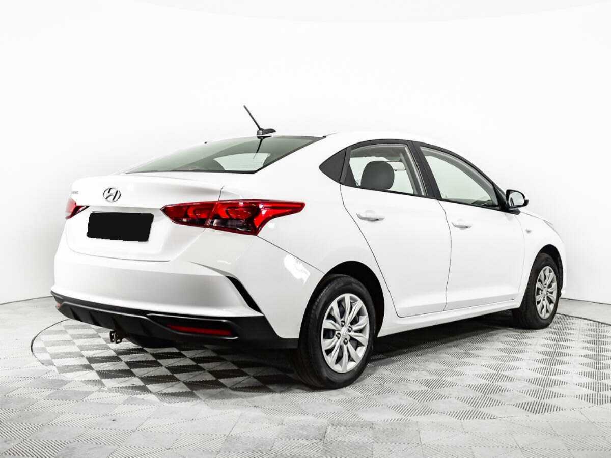 Hyundai Solaris с пробегом — 2021 год. Фото: #3