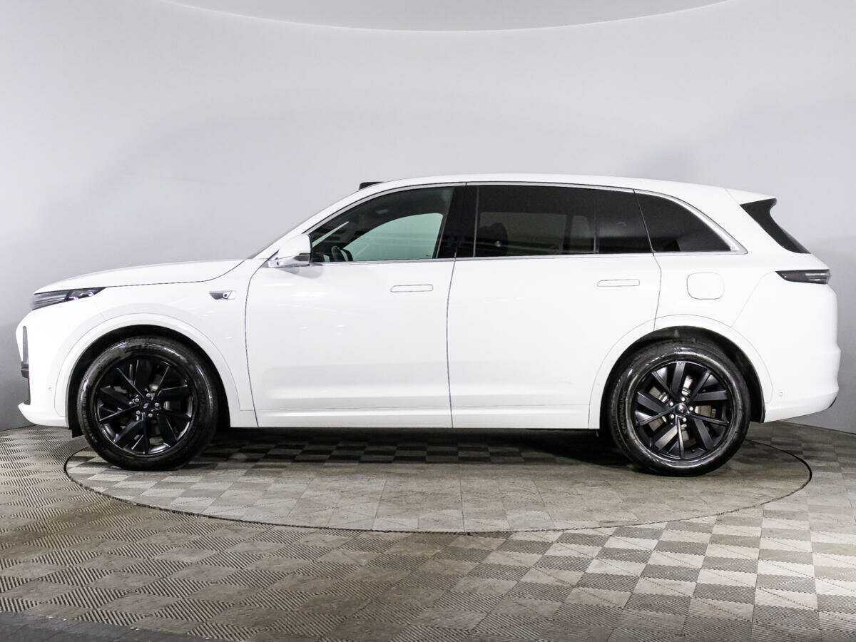 LiXiang L7 с пробегом — 2023 год. Фото: #7