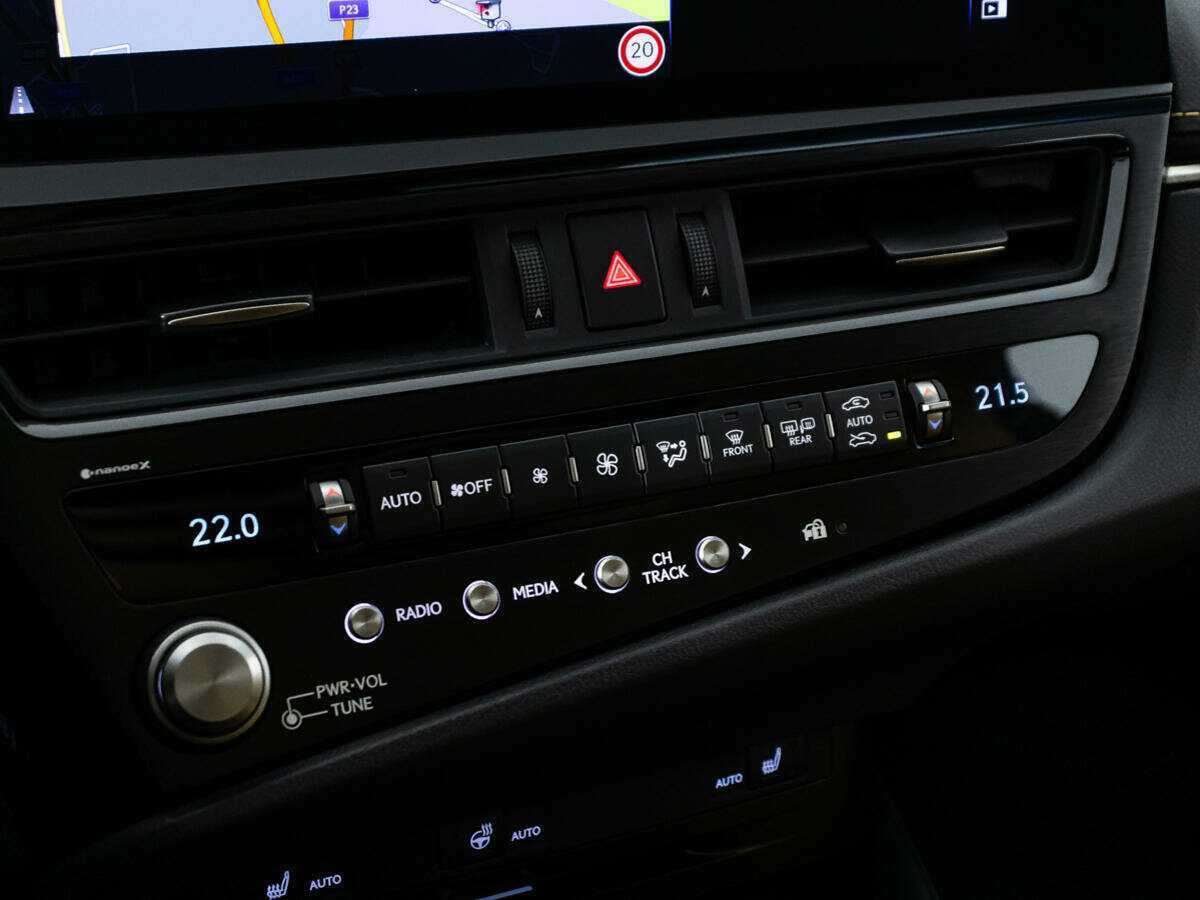 Lexus ES с пробегом — 2021 год. Фото: #21