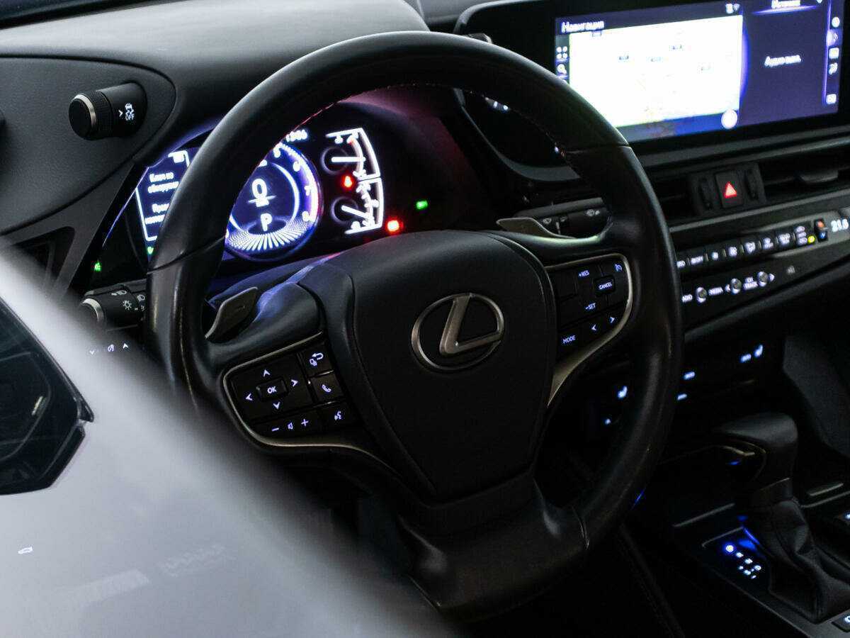 Lexus ES с пробегом — 2021 год. Фото: #23