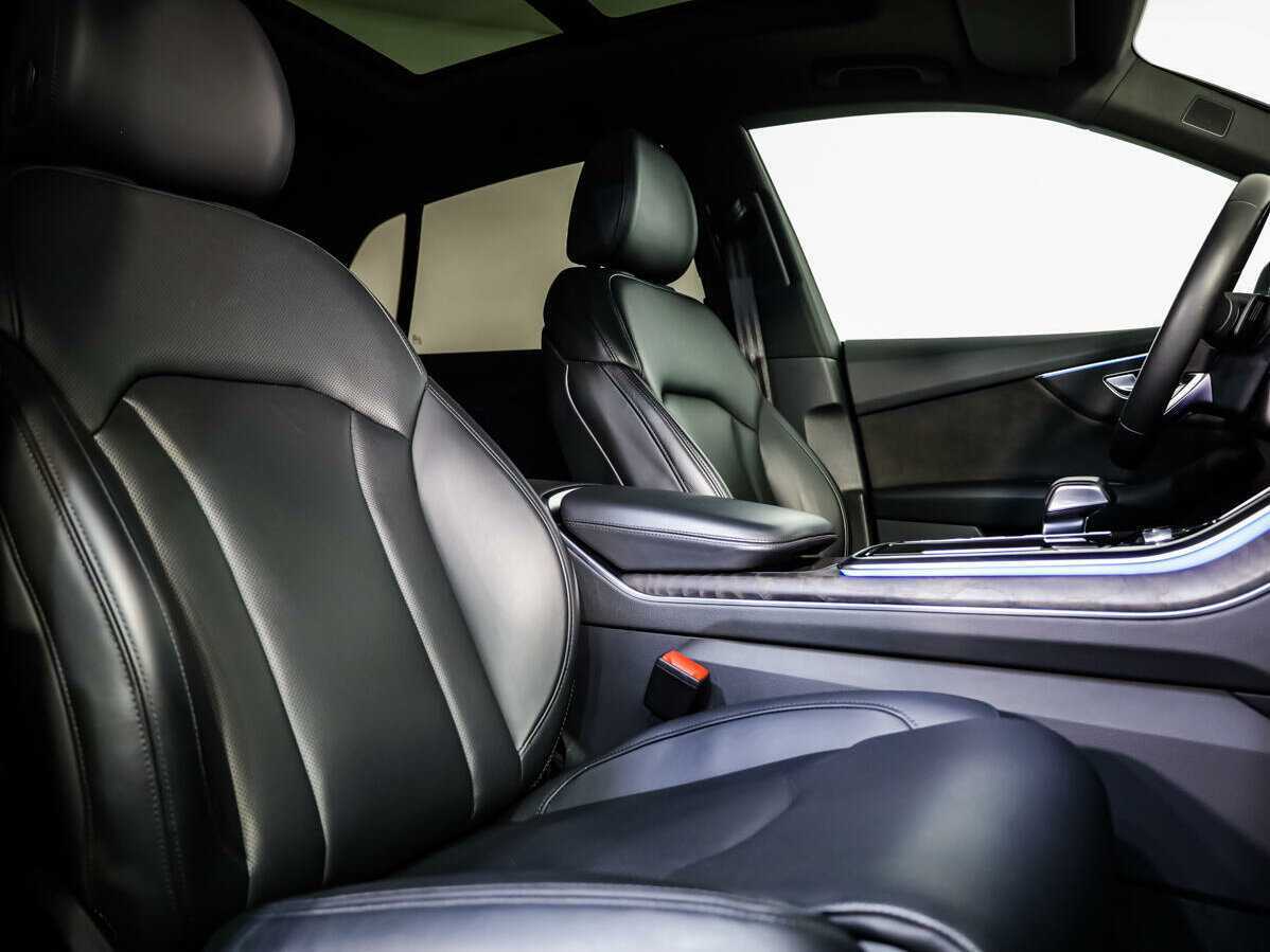 Audi Q8 с пробегом — 2019 год. Фото: #10