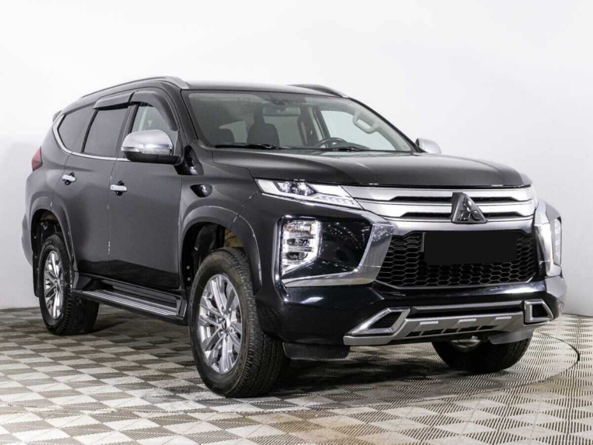 Mitsubishi Pajero Sport с пробегом — 2022 год. Фото: #2