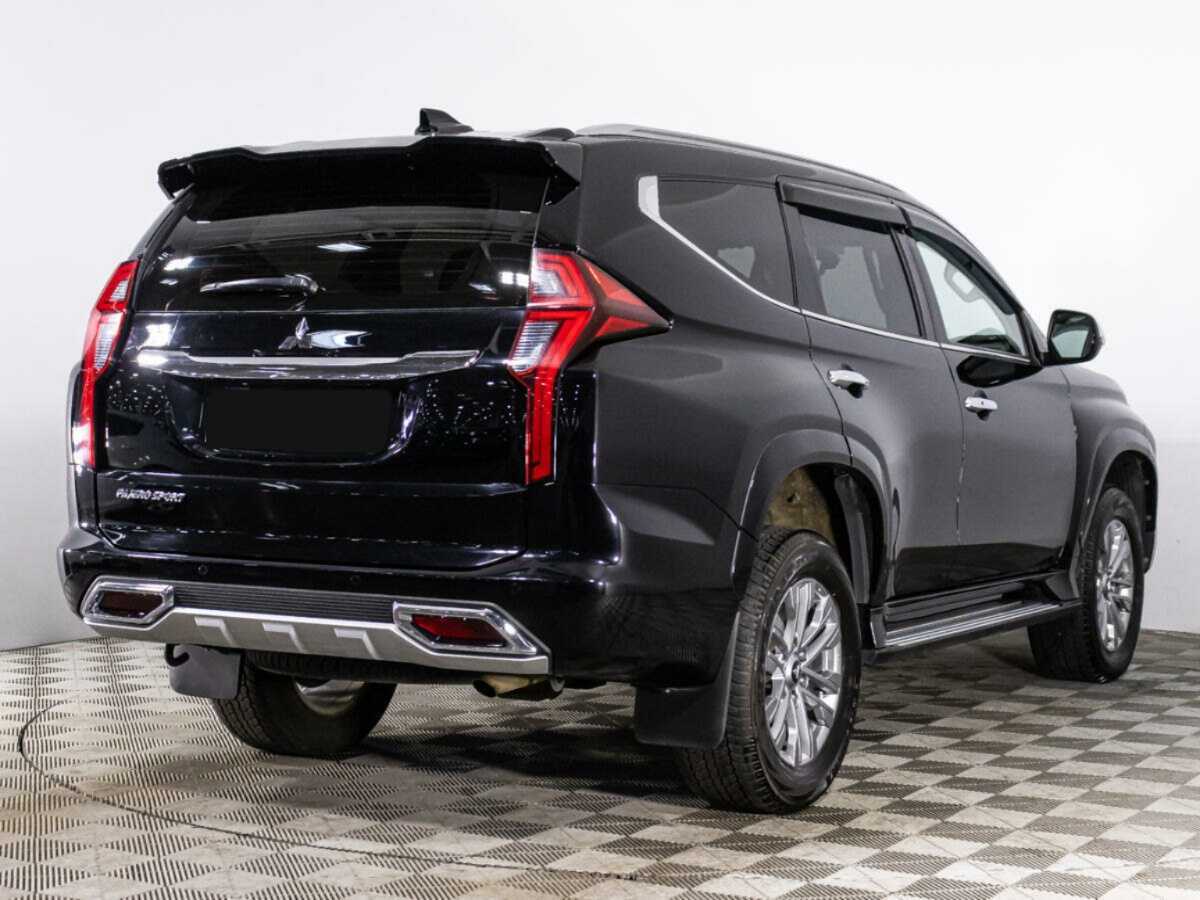 Mitsubishi Pajero Sport с пробегом — 2022 год. Фото: #4