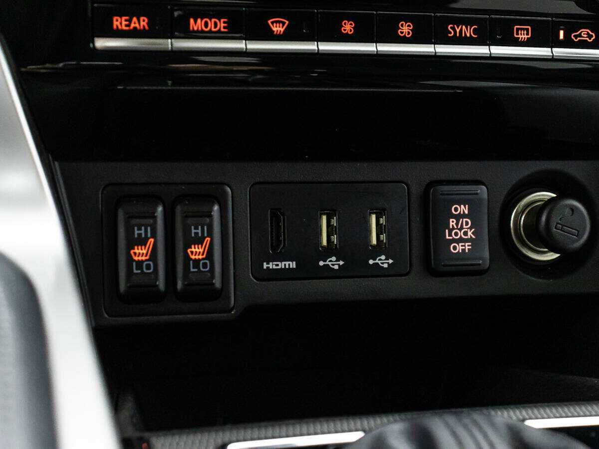 Mitsubishi Pajero Sport с пробегом — 2022 год. Фото: #15