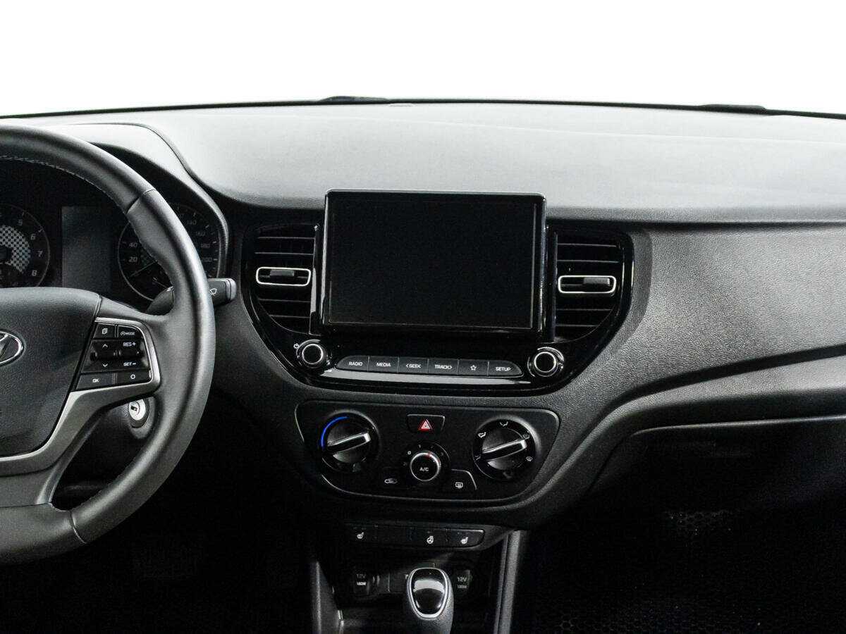 Hyundai Solaris с пробегом — 2021 год. Фото: #13