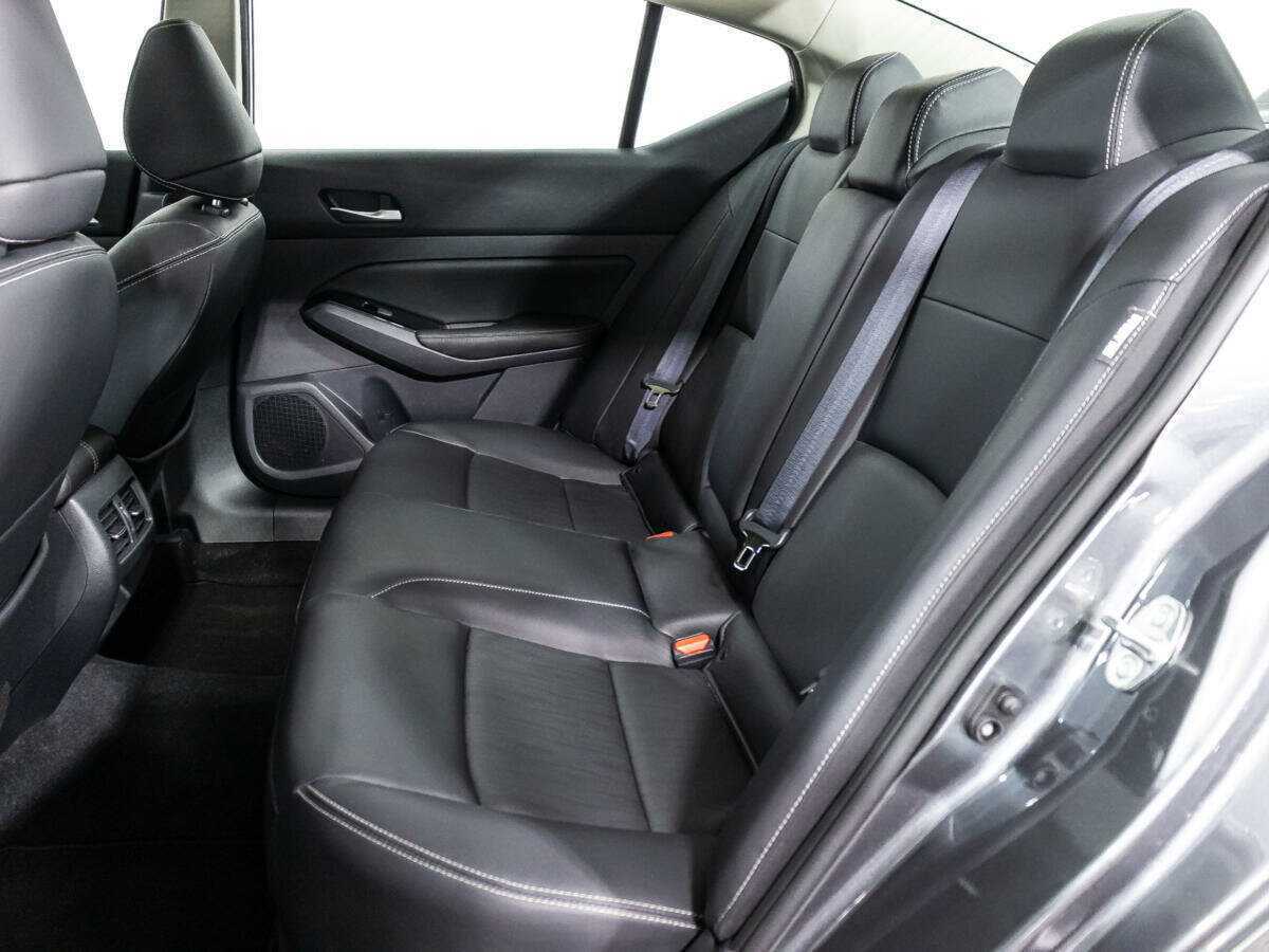 Nissan Altima с пробегом — 2022 год. Фото: #9