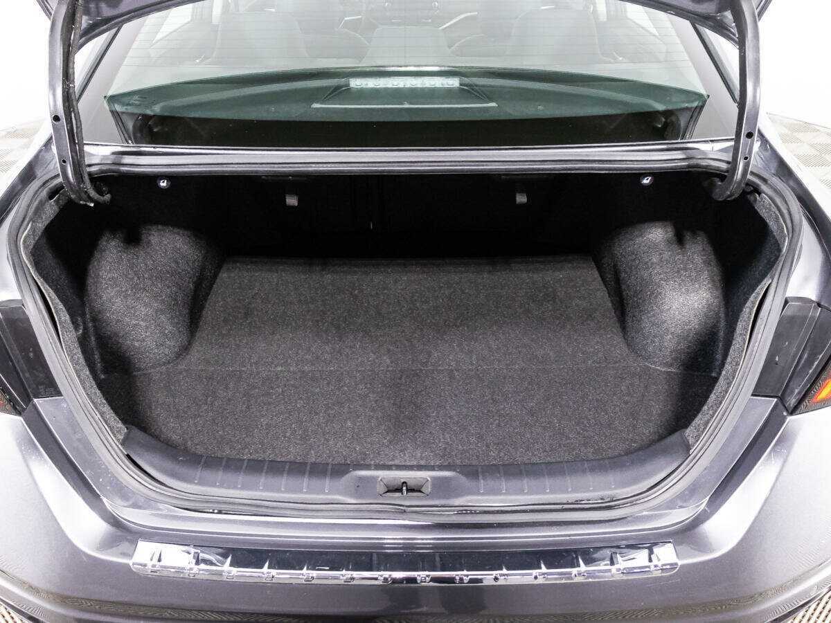 Nissan Altima с пробегом — 2022 год. Фото: #14