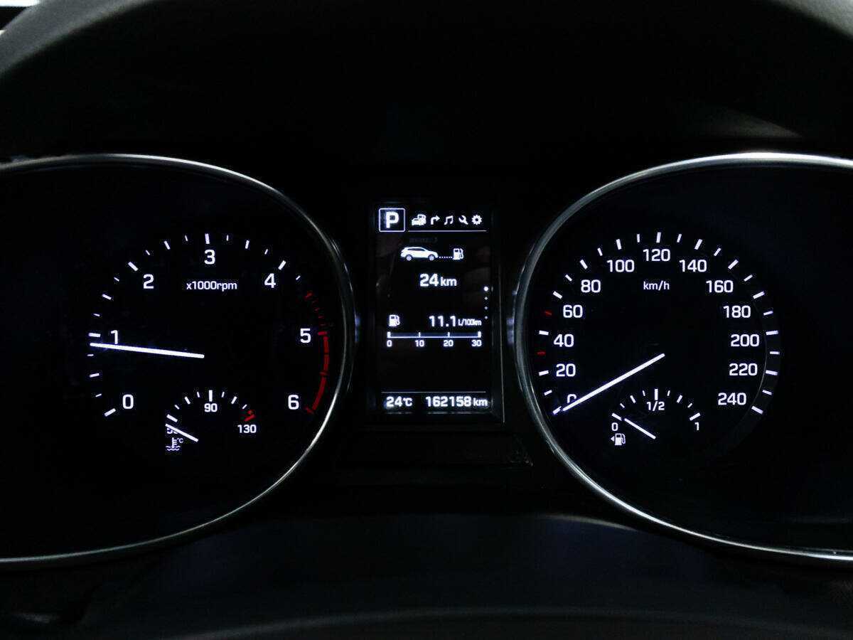 Hyundai Santa Fe с пробегом — 2017 год. Фото: #11