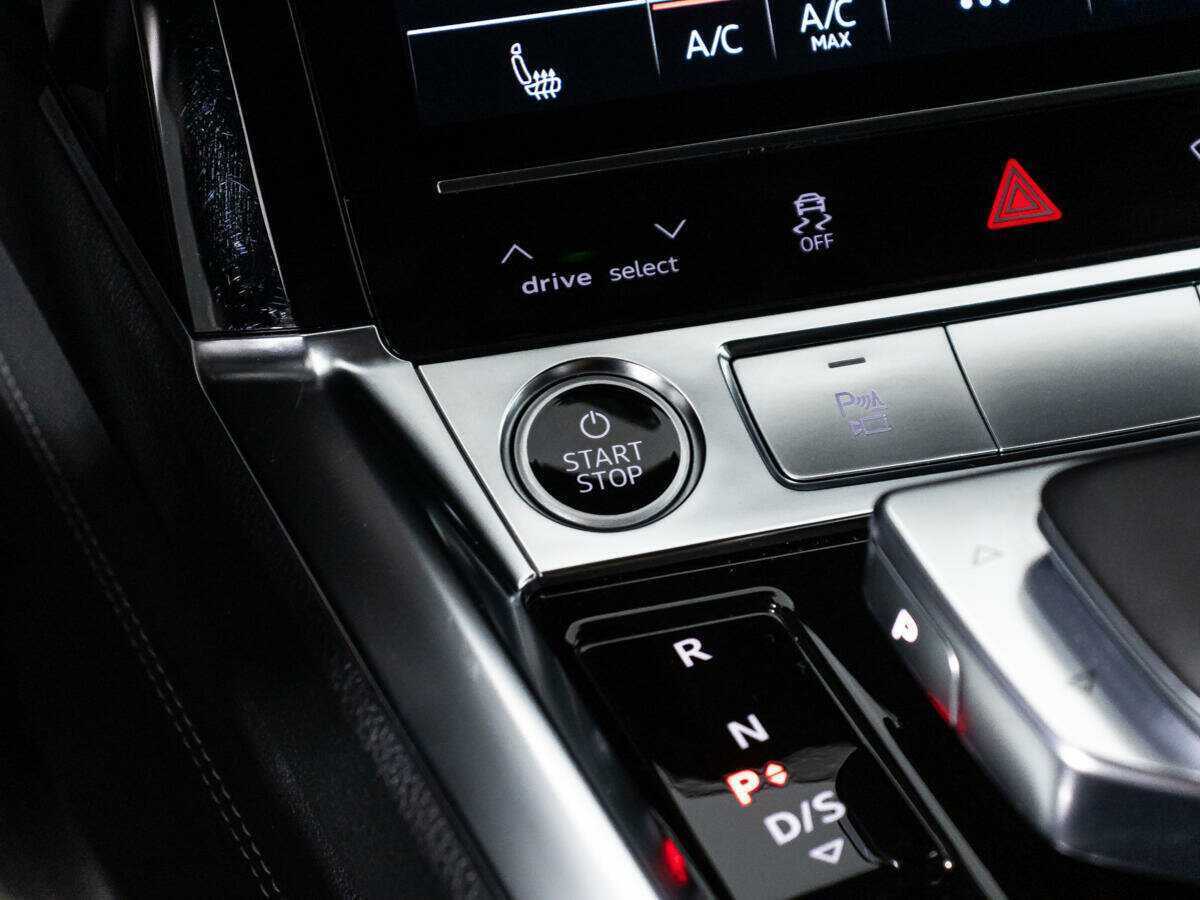 Audi e-tron с пробегом — 2022 год. Фото: #17