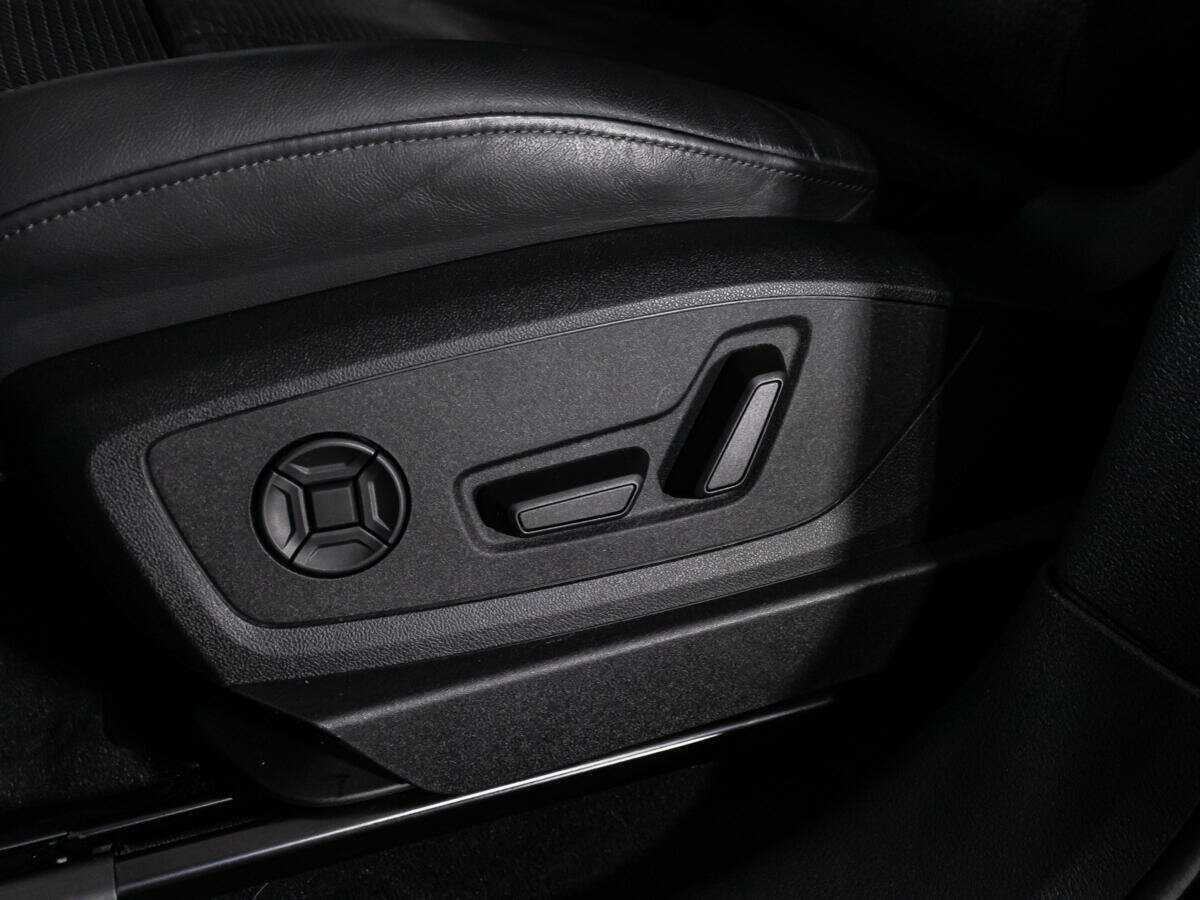 Audi e-tron с пробегом — 2022 год. Фото: #18