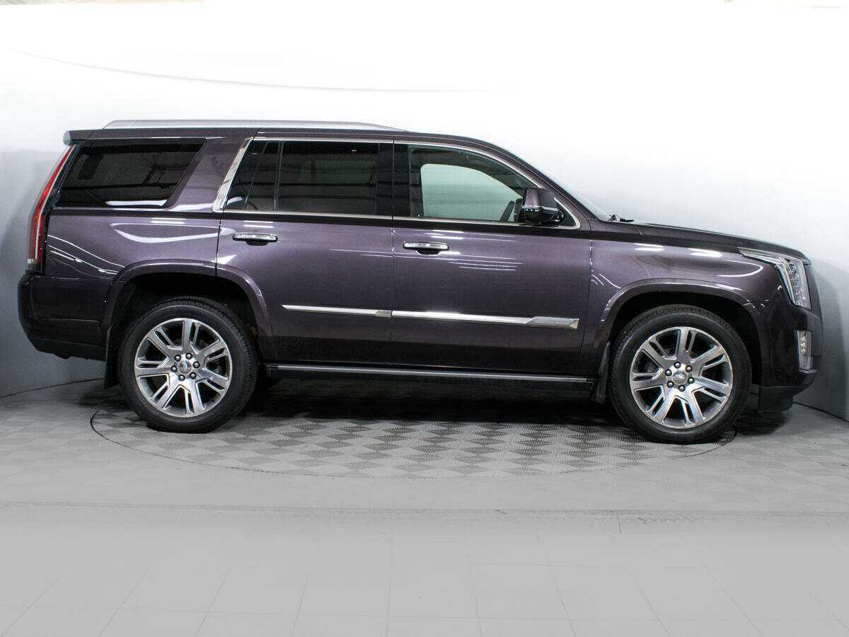 Cadillac Escalade с пробегом — 2015 год. Фото: #3