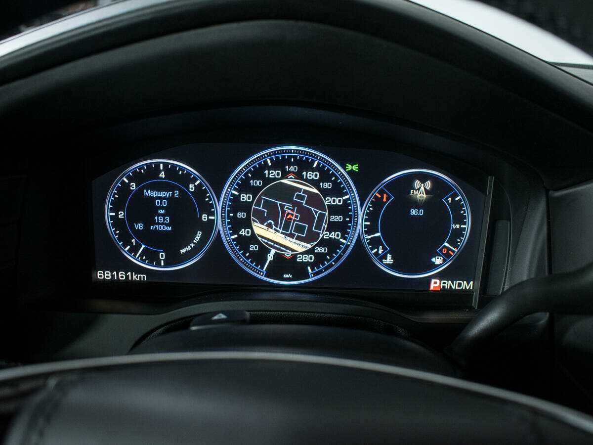 Cadillac Escalade с пробегом — 2015 год. Фото: #10