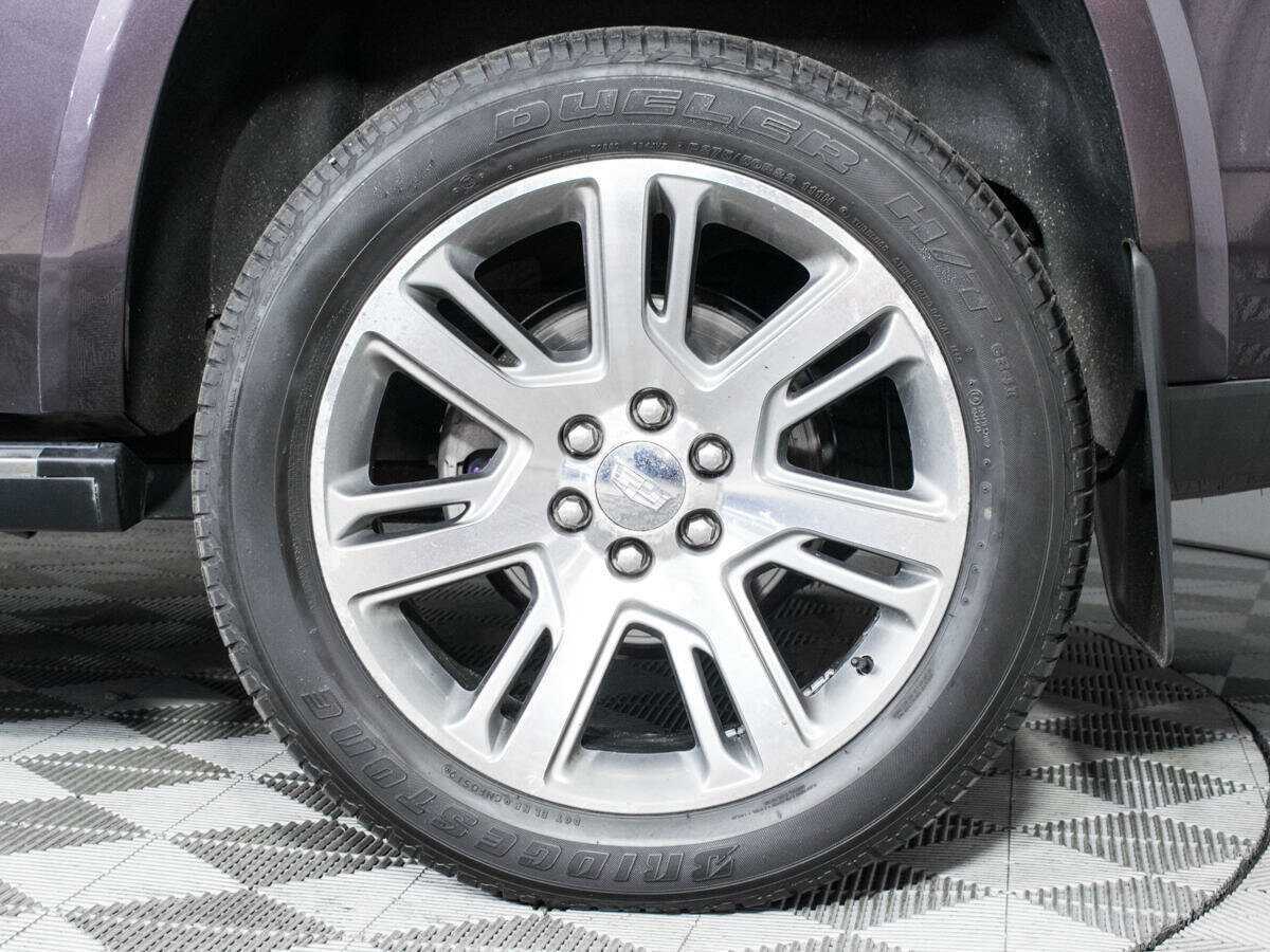 Cadillac Escalade с пробегом — 2015 год. Фото: #21