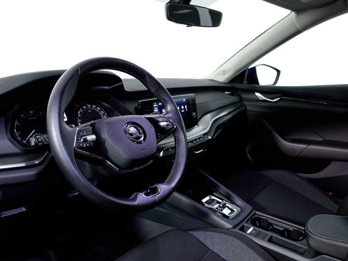 Skoda Octavia с пробегом — 2021 год. Фото: #9