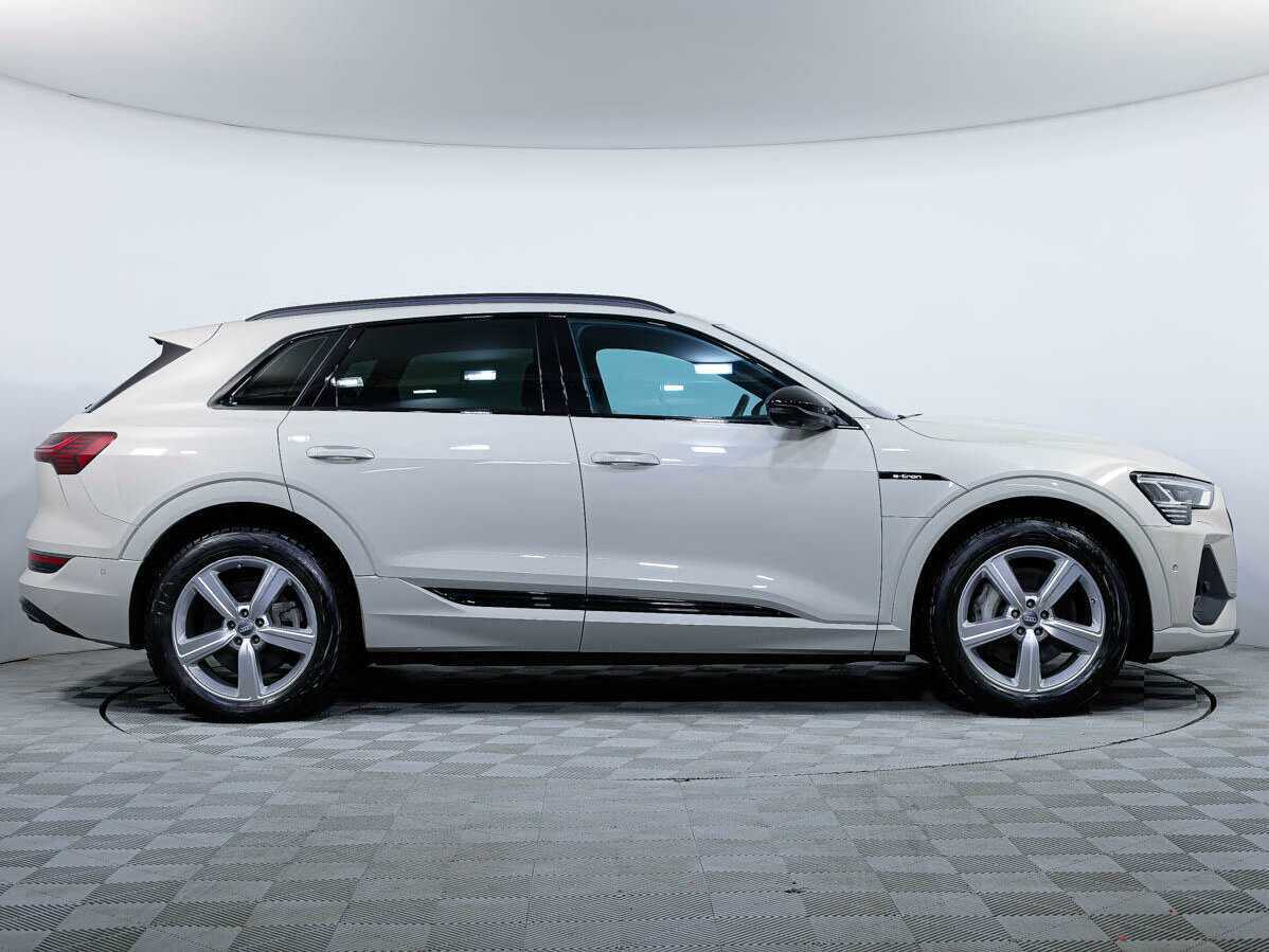 Audi e-tron с пробегом — 2021 год. Фото: #2