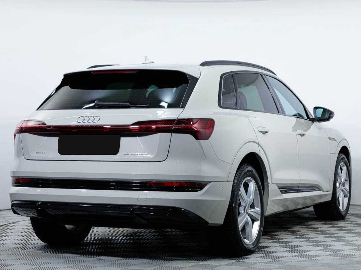 Audi e-tron с пробегом — 2021 год. Фото: #3