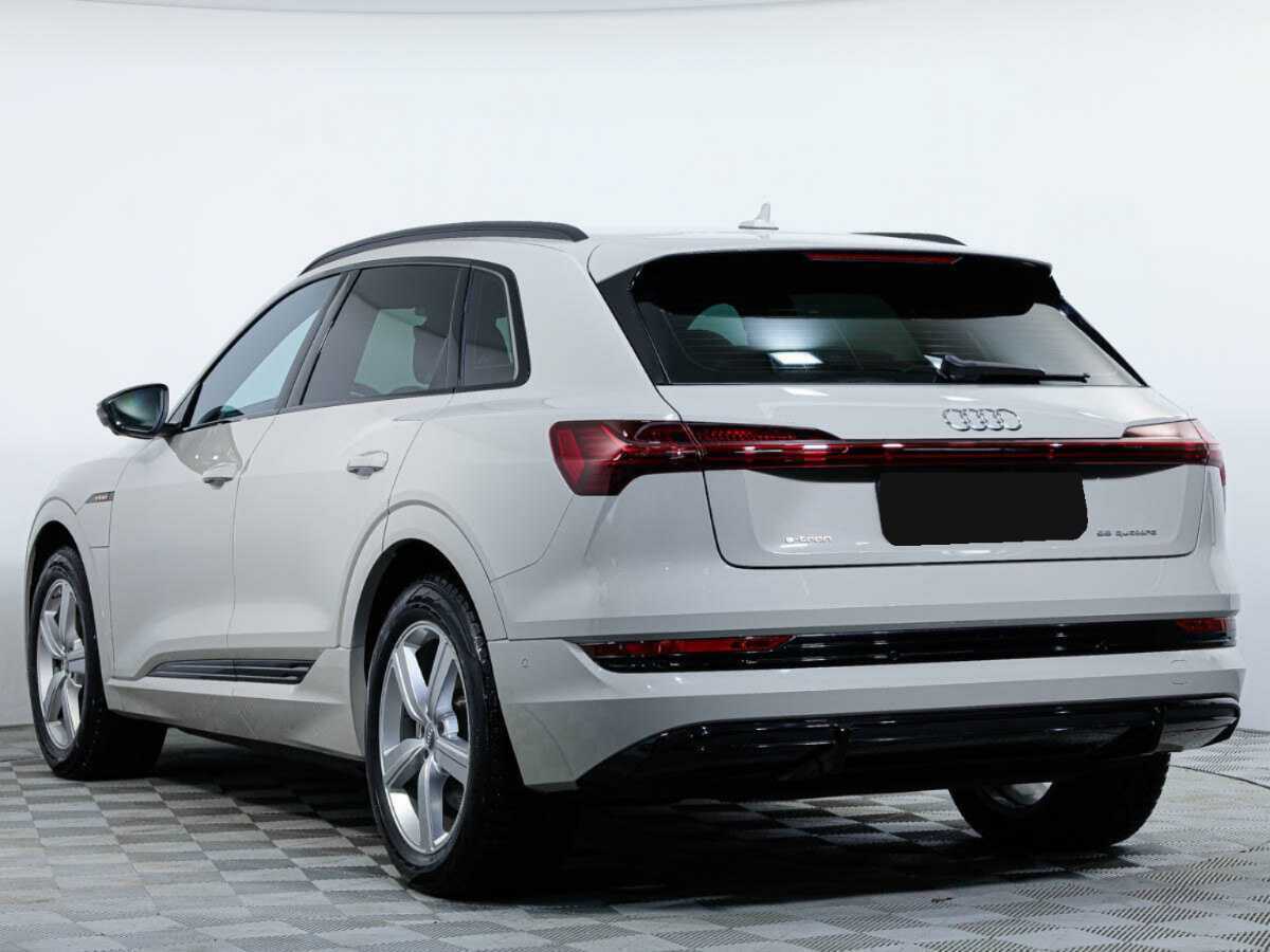 Audi e-tron с пробегом — 2021 год. Фото: #5