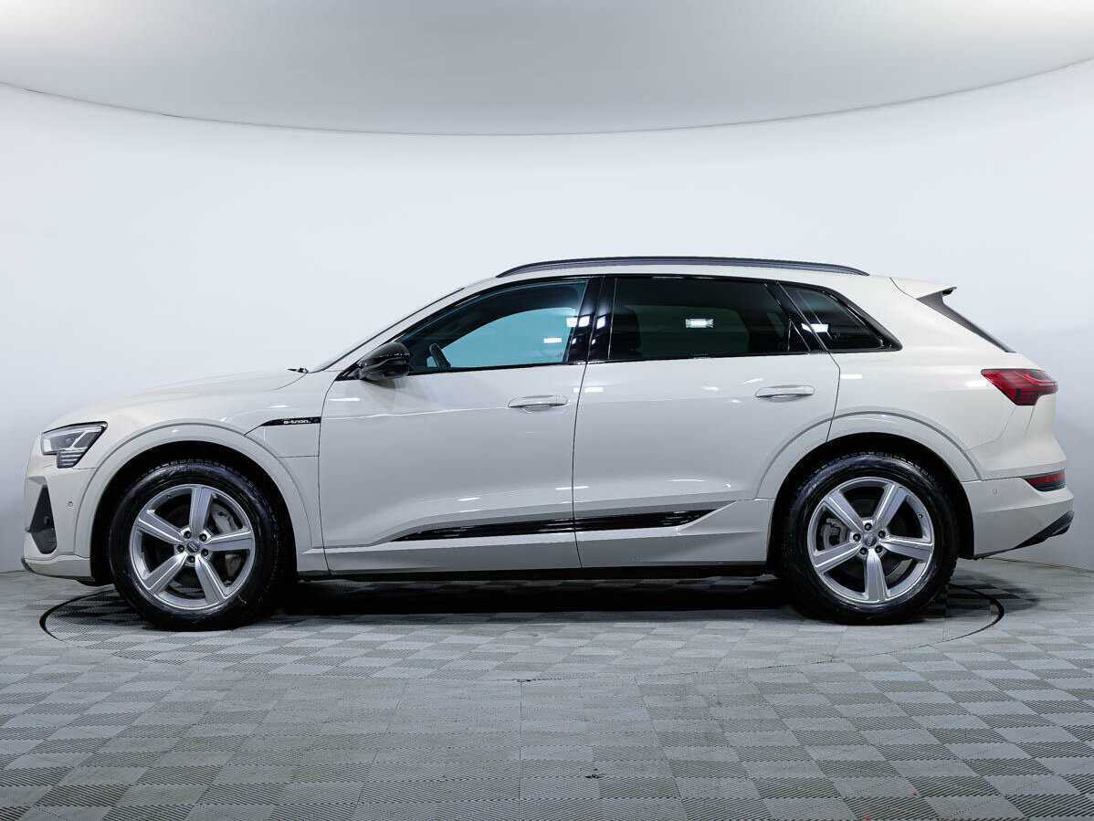 Audi e-tron с пробегом — 2021 год. Фото: #6