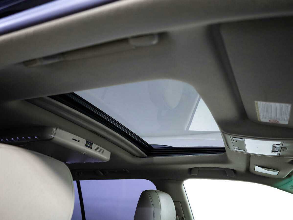 Toyota Land Cruiser с пробегом — 2010 год. Фото: #17