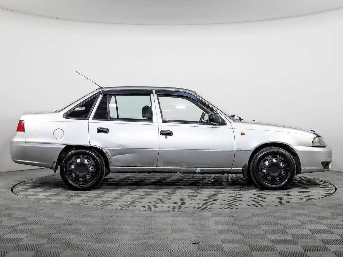 Daewoo Nexia с пробегом — 2010 год. Фото: #2