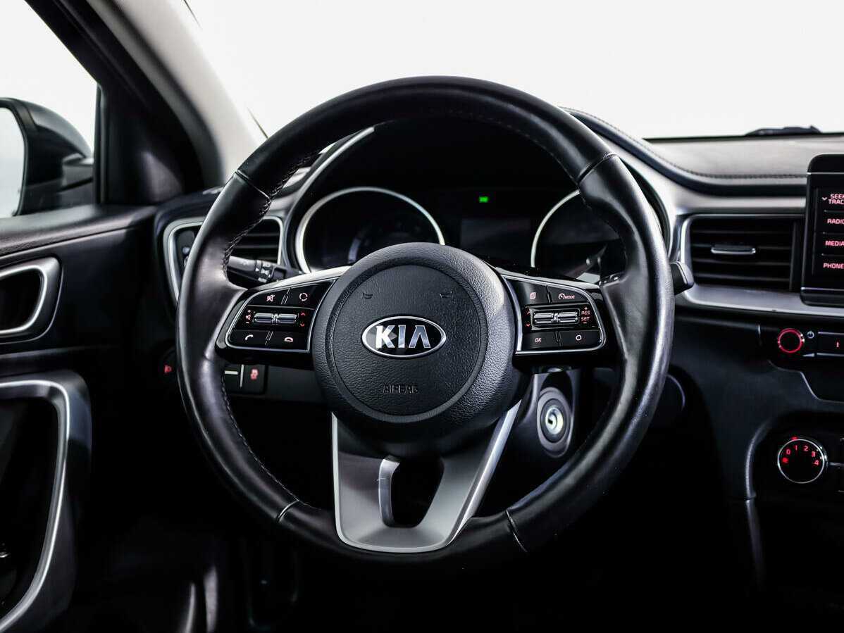 Kia Ceed с пробегом — 2018 год. Фото: #9