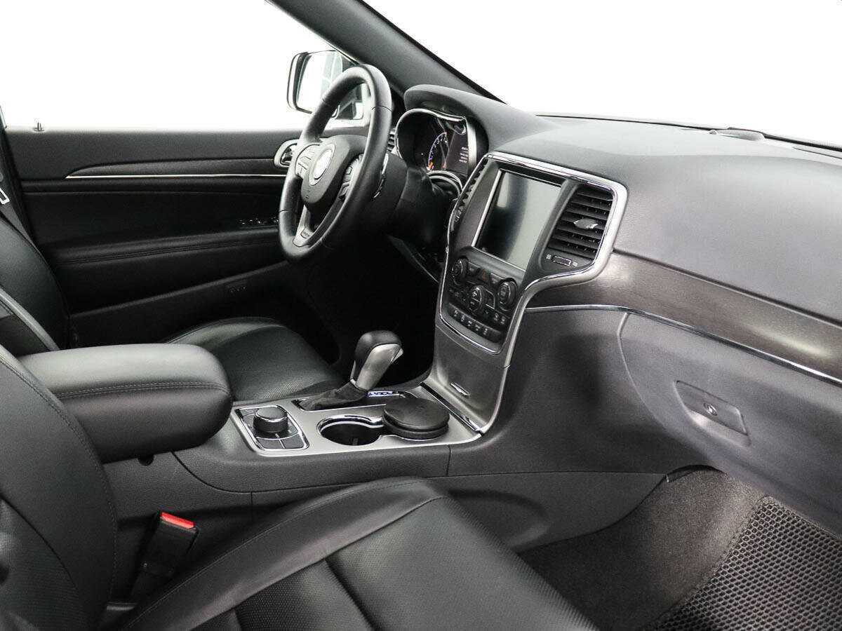 Jeep Grand Cherokee с пробегом — 2018 год. Фото: #6