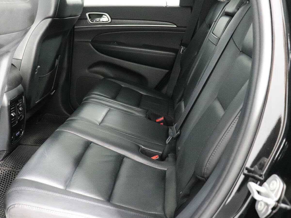 Jeep Grand Cherokee с пробегом — 2018 год. Фото: #10