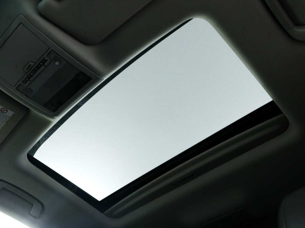 Lexus LX с пробегом — 2009 год. Фото: #15