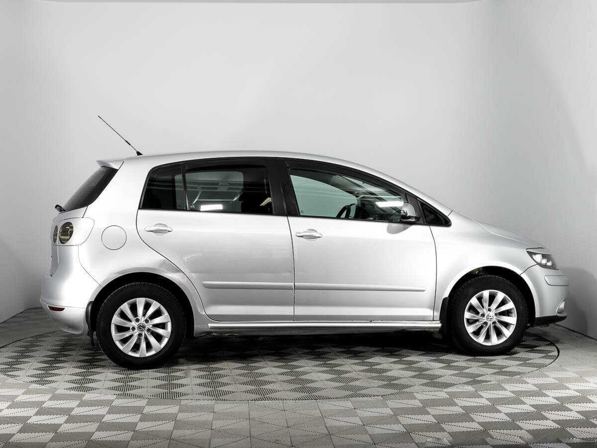 Volkswagen Golf Plus с пробегом — 2008 год. Фото: #3