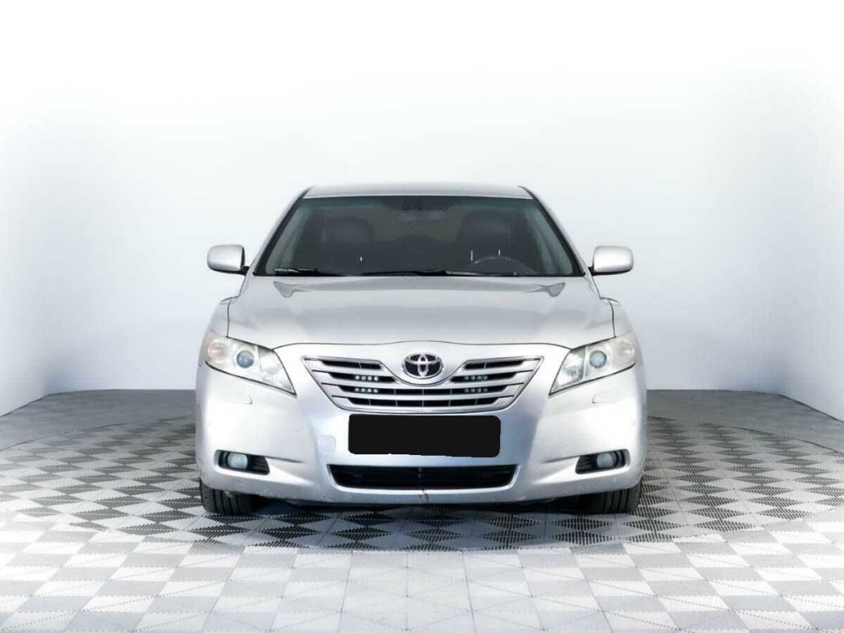 Toyota Camry с пробегом — 2007 год. Фото: #1
