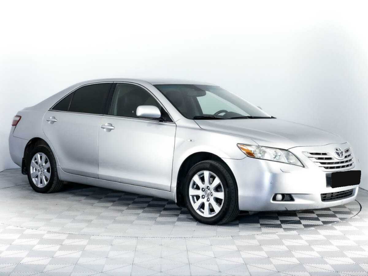 Toyota Camry с пробегом — 2007 год. Фото: #2
