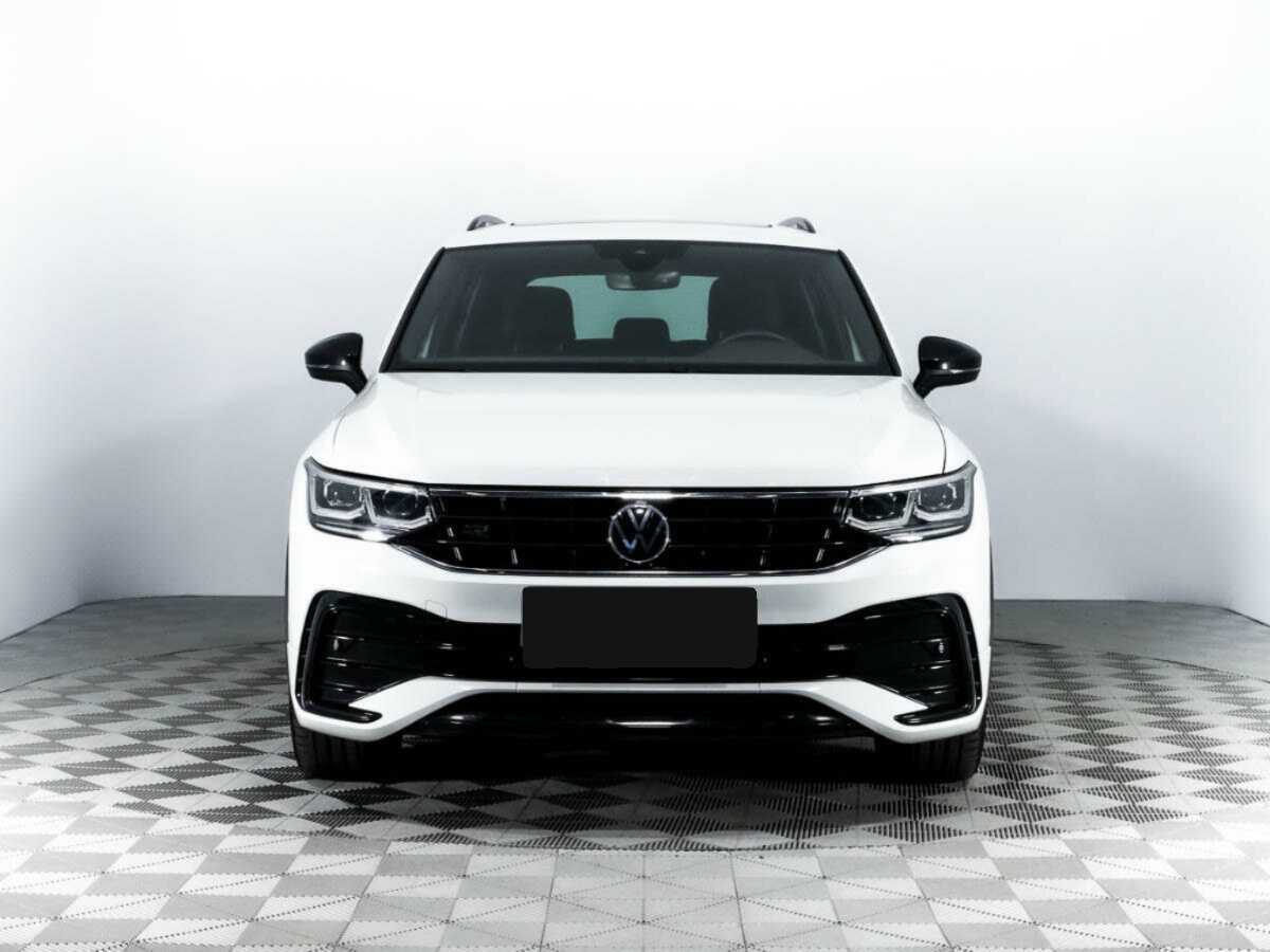 Volkswagen Tiguan с пробегом — 2021 год. Фото: #1
