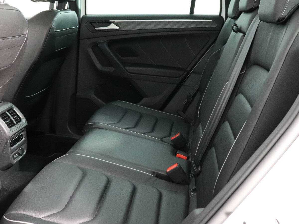 Volkswagen Tiguan с пробегом — 2021 год. Фото: #12